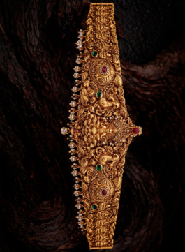 Divine Lakshmi Emerald Peacock Temple Vaddanam